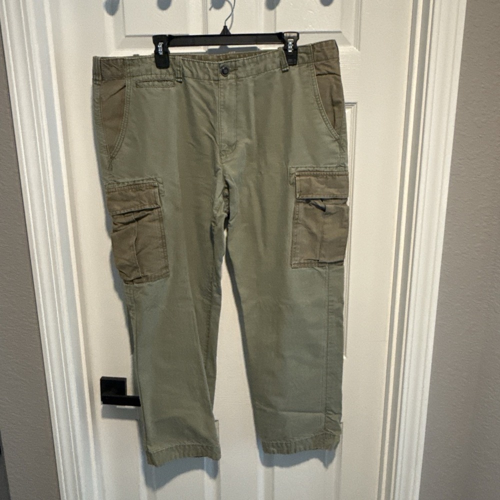 Vintage Unique Tommy Hilfiger Cargo Pants With Contrast Color On Pockets 38/30